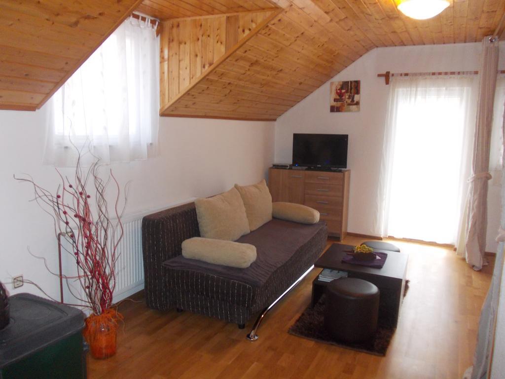 Apartments Pavlic Rakovica Εξωτερικό φωτογραφία