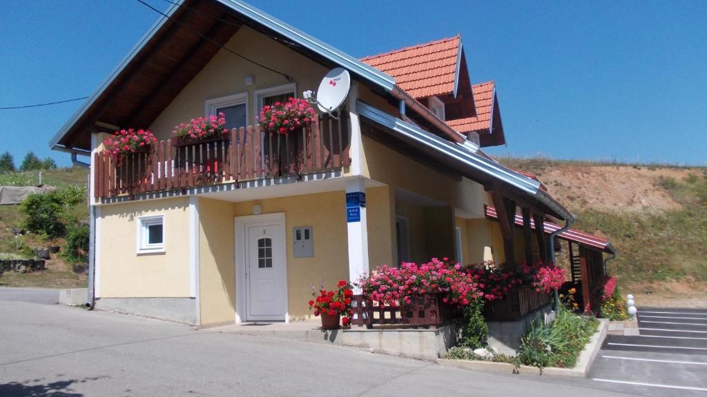 Apartments Pavlic Rakovica Εξωτερικό φωτογραφία